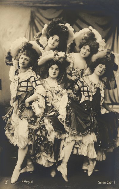 Girls in costume by French Photographer